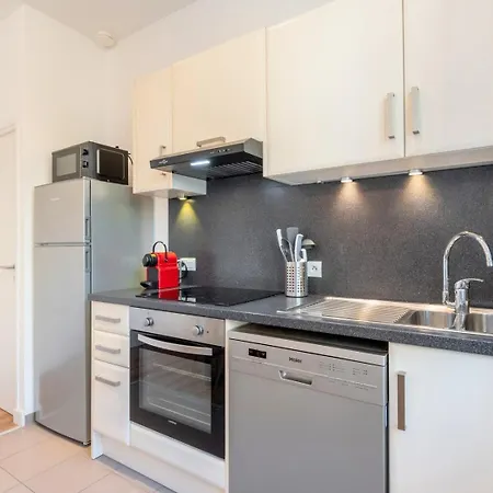 Modern, Quiet 3-Bedroom Apartment With Parking Marcq-en-Baroeul Exterior photo
