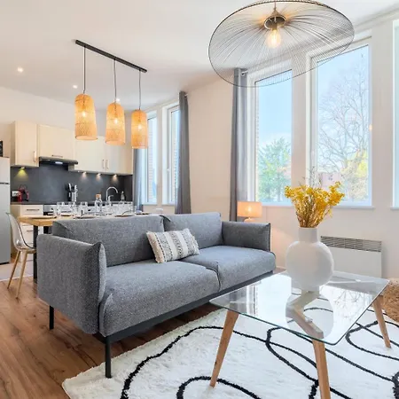 Modern, Quiet 3-Bedroom Apartment With Parking Marcq-en-Baroeul Exterior photo