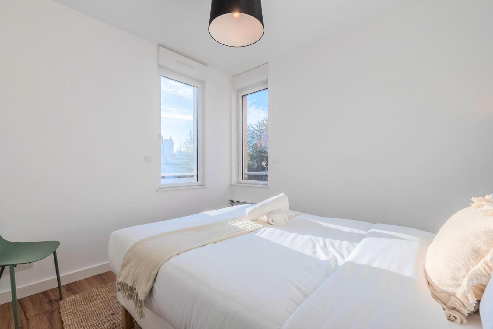 Modern, Quiet 3-bedroom With Parking *